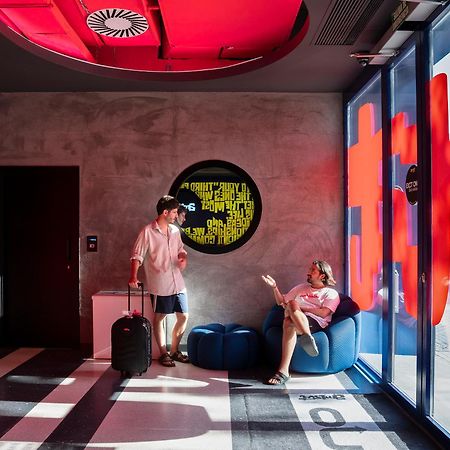 Amistat City Hostel Barcelona Exterior foto